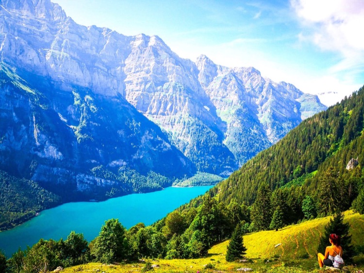 Glarus Klöntaler Gölü (Klöntalersee) | İsviçre’nin En Güzel Gölü!